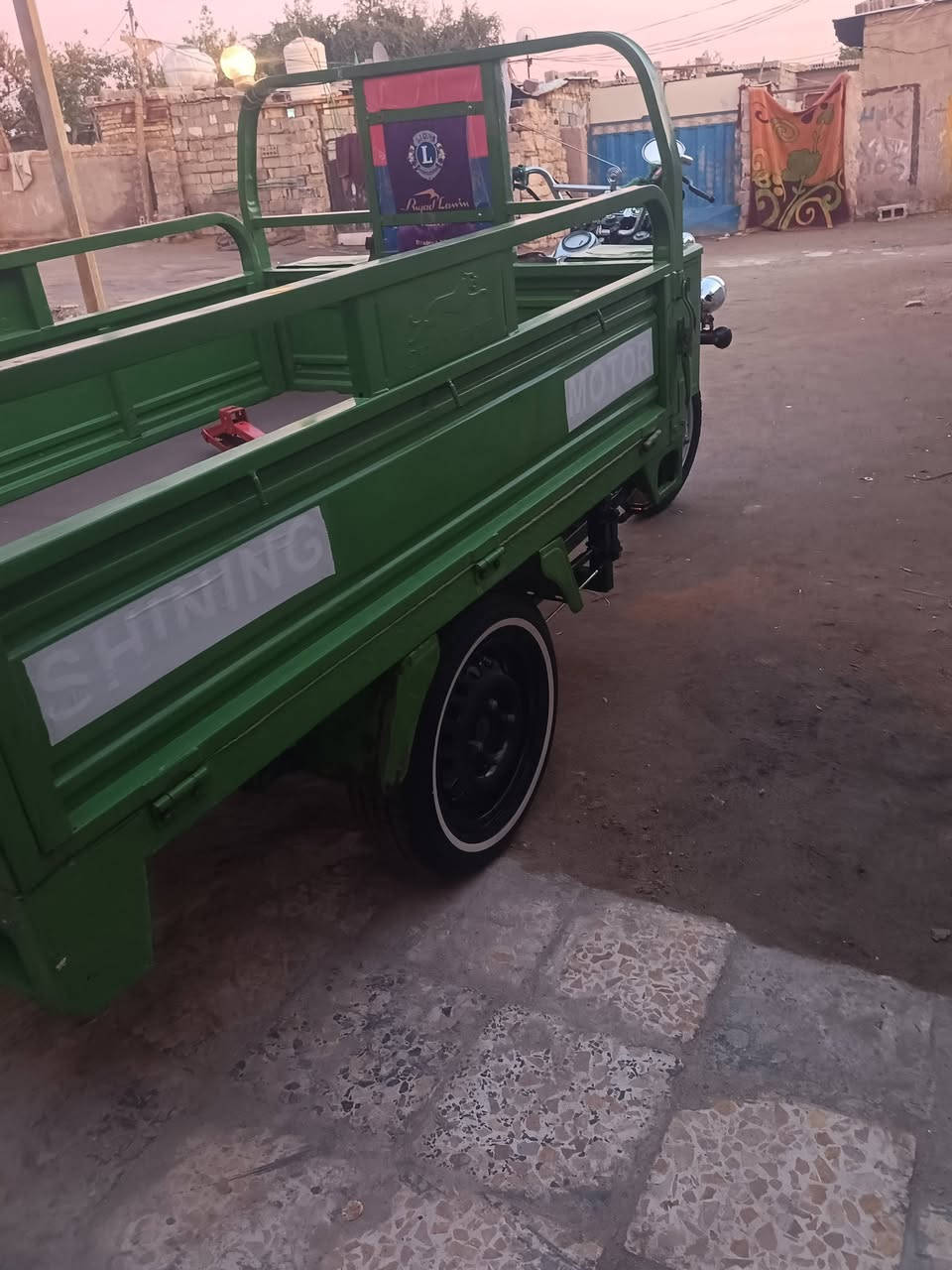 سلام عليكم ستوته للبيع موديل2023 مكينه 25 صارلي سبوع من بدلت مكينه جديده مكفوله كفاله عامه مكان كربلاء حي سلام ***********
