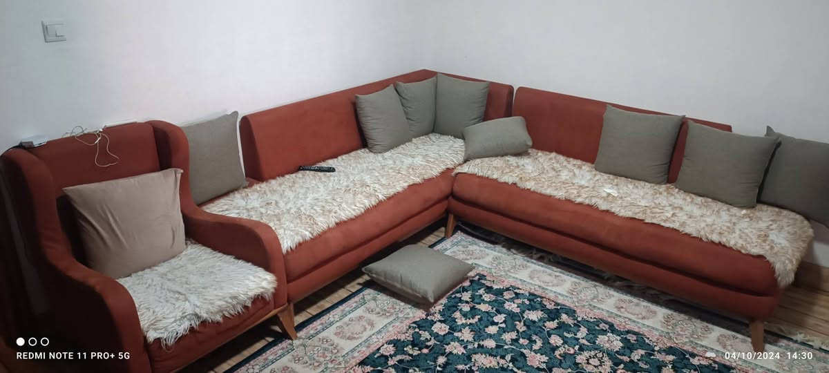قەنەفەی خۆر — جوانی نوێ بۆ ماڵەکەت 🌟
قەنەفەکەت کۆن بووە؟
ڕەنگ و قوماشەکەی ماندوو بووە؟ 🛋️
لە کارگەی قەنەفەی خۆر
کۆنەکان دەکەینەوە بە شێوەیەکی مۆدێرن و جوان ✨
🔥 گۆڕینی قوماش بە هەڵبژاردنی خۆت
🔥 چاککردنەوەی قەنەفە و دانانی ڕووپۆشی نوێ
🔥 وردەکاری و کاری دەستی پاک و جوان
قەنەفەکەت مەگۆڕە… جوانییەکەی بگەڕێنەوە ❤️
📞 بۆ داواکاری: ***********
💬 واتس ئەپ و فایبەر بەردەستە
🛋️ کارگەی قەنەفەی خۆر

