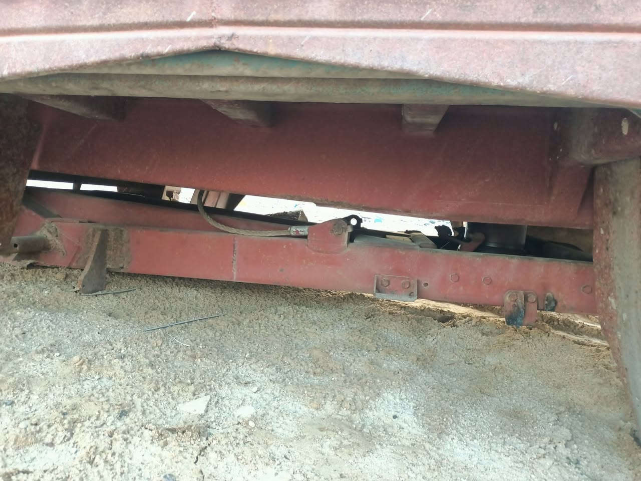 بدي خمسة متر للبيع ***********
