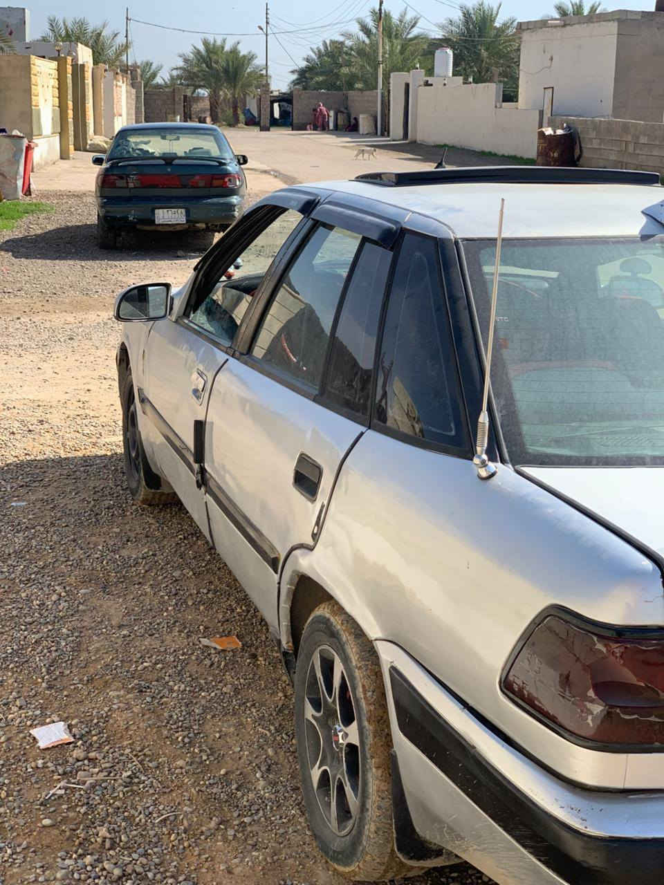 السلام عليكم
نقد فقط أو مراوس حسب القناعه 
السعر 38 وبيها مجال 

دايو اسبروو موديل 1994 لون سلفر 

محرك 16 مسكر باتري جديد صدر جديد 

سويج سنتر لوك منضومه مال تبريد كلها جاهزه 

بس شد كبريسر وشغل ان شالله سنويه عضم عاج

رقم دولي سنويه ل 2029 شرط التحويل ما بيها غرامه ولا دينار مصبوغه عام صبغ درجه اولى يرهم مراوس حسب القناعه 

للستفسار الاتصال 

***********
