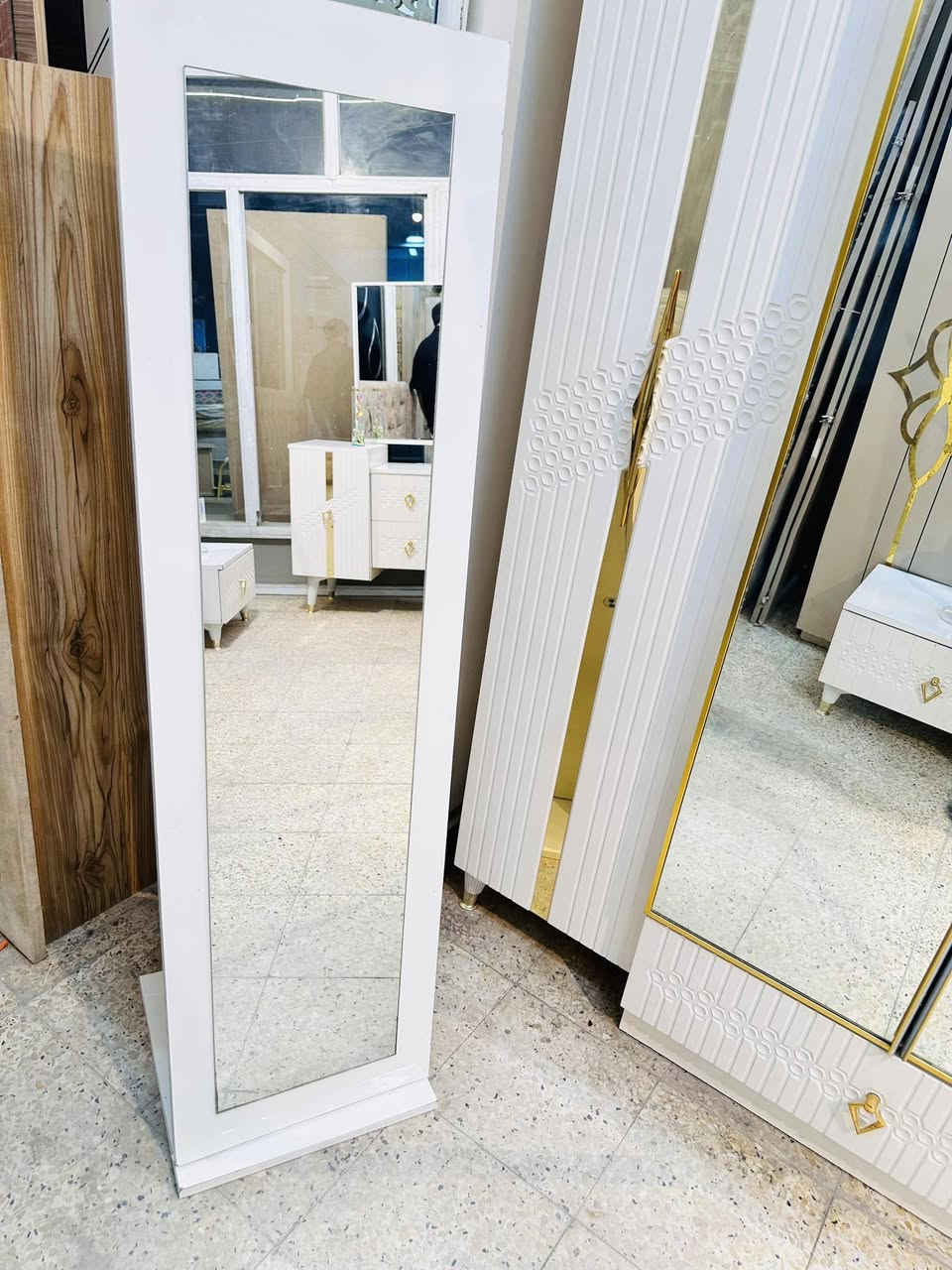 غرفة نوم تركي 🇹🇷
نضافه 85 ‎%‎💯
تتكون من 9 قطع
باب المنيوم برغي وجوي حديد 
سعره 775 الف 
توصيل وشد داخل بغداد مجاناً


**إذا كنت صاحب هذا الإعلان وتريد حذفه لأي سبب، رجاءا أرسل رسالة إلى الدعم الفني**