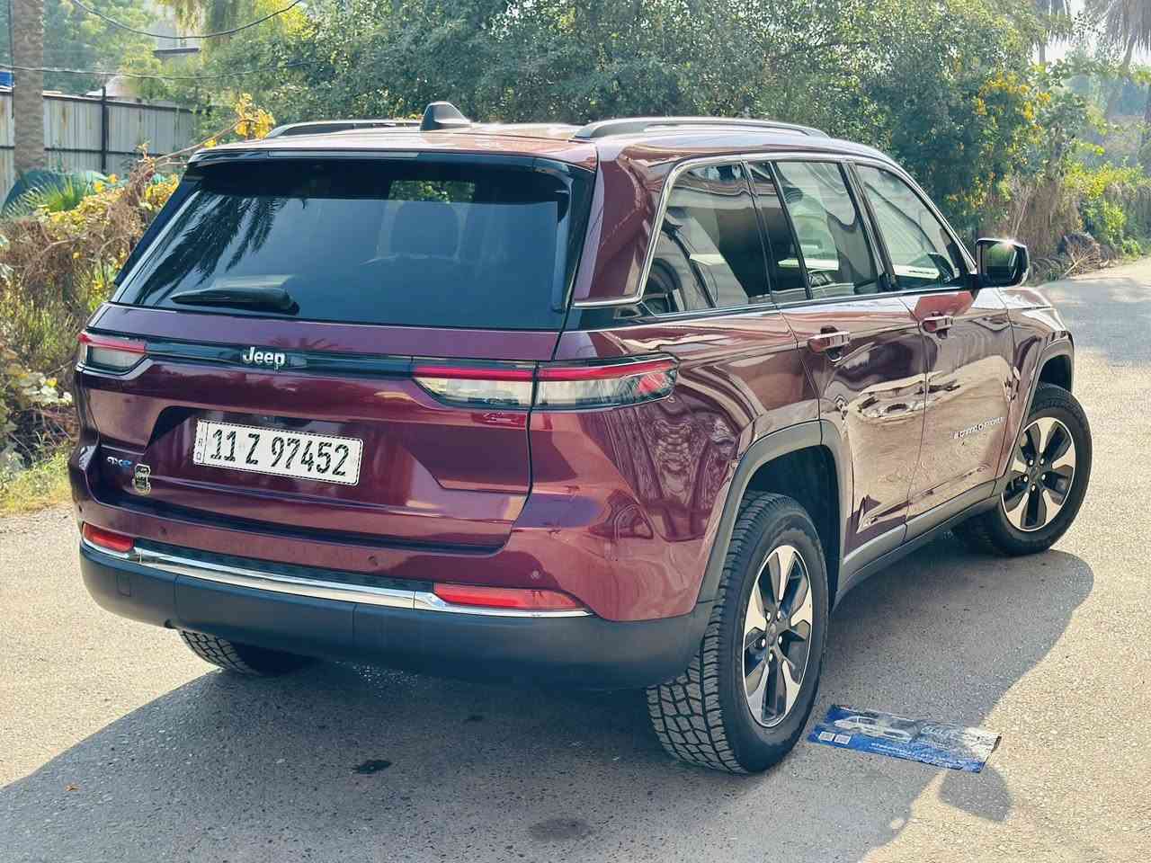 السلام عليكم ♥️
جيب هايبرد 2024 
ضرر السيارة دعامية امامية فقط 

الباقي مكفول كفالة من الصبغ او التبديل صور الحادث مرفقة بلمنشور
مرقمة بغداد بأسمي 

مواصفات:-
3 انظمة بانزين-هايبرد-بلكن 
بنوراما 
3 شاشات 
كراسي كهرباء 
داخل جلد اسود 
رادار امامي جانبي
شاشة كبيرة
شفتات ستيرن
صندوق كهرباء
هاندبريك بصمة
ماوس تحكم قيادة 
كراسي خزن ذاكرة 

الشاحن الاصلي موجود اجه وياها من امريكا
السعر 34,500 $ وبيها مجال بسيط 

***********
***********
