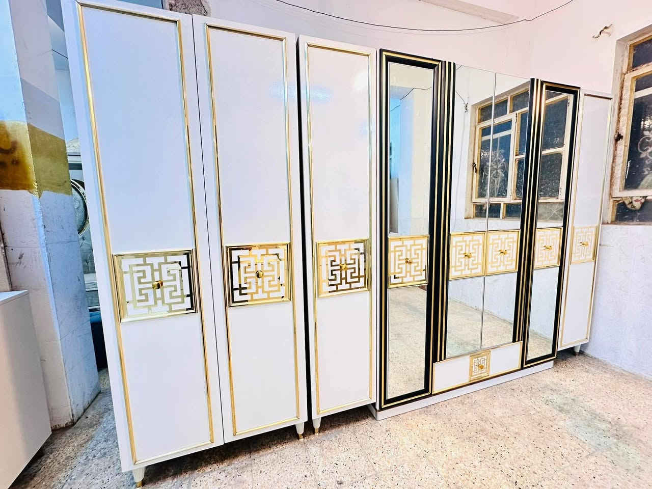 غرفة نوم تركي 🇹🇷مستخدم 
نضافه 90 ‎%💯فول 
تتكون من 10 قطع 
سعرهه مليون 
تشمل توصيل والشد داخل بغداد مجاناً


**إذا كنت صاحب هذا الإعلان وتريد حذفه لأي سبب، رجاءا أرسل رسالة إلى الدعم الفني**