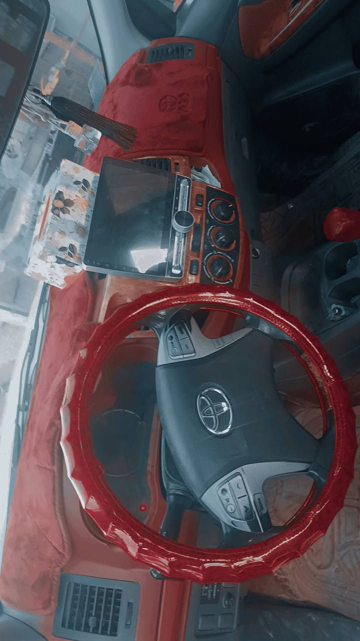 سلام عليكم تيوتة هايلوكس ناصي موديل
2013شاصي 19رقم بغداد مكينة كير بضمانتي كشر
 كفالة عامة كير اوتماتيك تخم تاير جديد تبريد
 تدفئة فولالسيارة عليهة ادامة كاملة من 
حمام وبوليش وتخطيط  مكاني ديالى شهربان 
 باقي التفاصيل اتصل ***********
