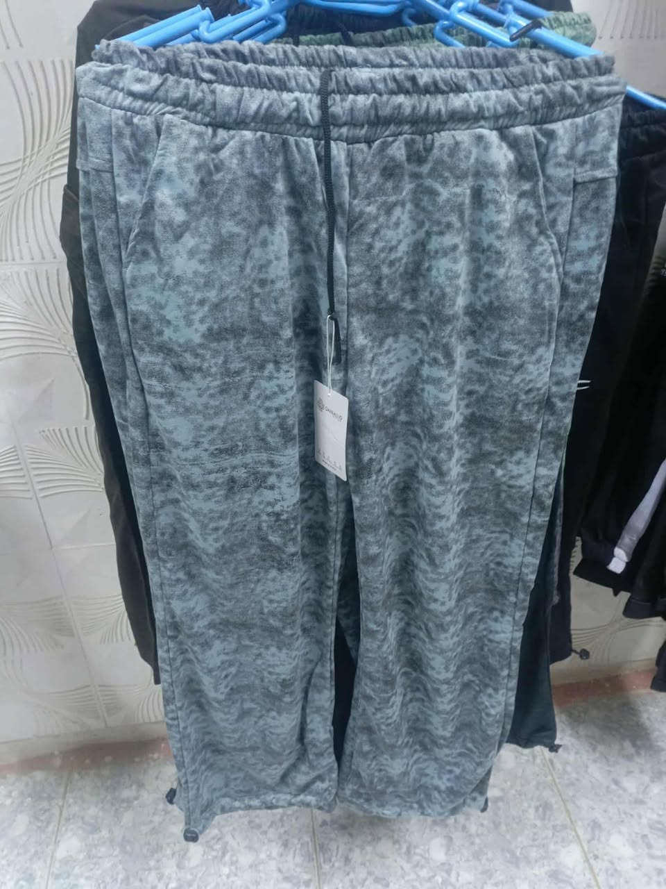 السلام عليكم
ملابس جديده وباله للبيع شلعه شلعه

رجالي سعر القطعة ب3000 قفل
نسائي سعر القطعة ب4000 قفل
أطفال سعر القطعة ب3500 قفل
باله الرجالي والنسائي والأطفال كله ب 1000
مكاني الحله ***********
