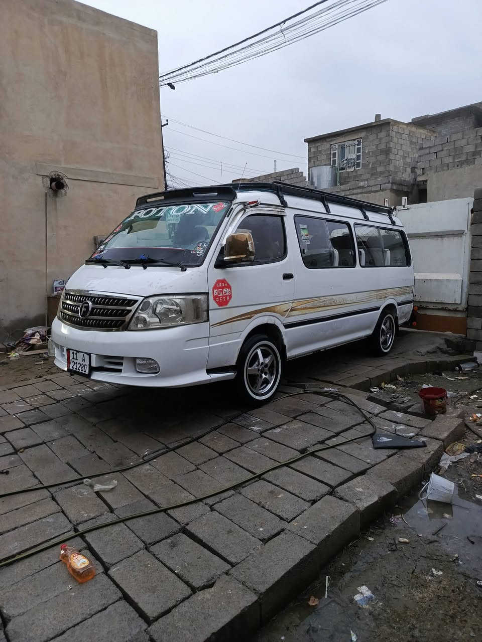 السلام عليكم فتون للبيع موديل 2009 رقم انكليزي بغداد
شرط التحويل و الوكاله سنويه 28  
مصفره هيئه ومرور 
كير ومكينه واكسل شرط  
طخم تأير قبل 10ايام شادهن حته السبير جديد 
مكفوله من الصبغ والضربه 
العنوان موصل الأيمن  

السعر 67 وبيها مجال الرقم ***********.
كورك *********** خاص ماجوب
