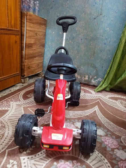 سلام عليكم عندي سيارة اطفال للبيع جديده الاتصال على رقم *********** اوبي واتساب سعر خاص

