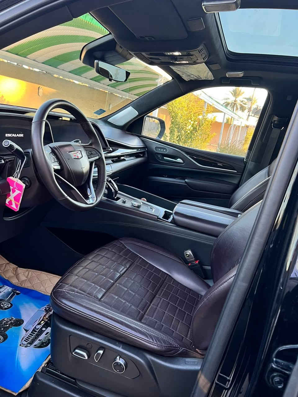كاديلاك اسكاليد اسبيرسو موديل 2022 خليجي وكالة المنصور
كفالة عامة من تبديل من صبغ وتبديل وبارد وشخط ورصعه 
عداد المسافة :40 الف كيلو

المواصفات :
مساج
٣٦سماعه
ابواب شفط 
نقطة عمياء 
مري اوتو دم 
صندوق شفط 
جكات 
نظام دفع رابع و خلفي 
شاشه كبيرة 
كامرة 4k
دمام صندوق
تشغيل عن بعد 
كاميرات 6
فورويل
كشن رجاج ‎ 
دوسات كهرباء
داتا شو 
بانوراما 
داخل جوزي المرغوب 
جنطة ذكية جلاق 
رادار جانبي و امامي 
رادار تحديد مسار 
مسنات خلفية تدفئة 
كشن Vib منفصل 
مري شفط 
اشاير بلمري 
ويل 22
ذاكر ميموري خزن 
مسنات جلد 
إنارة محيطية 
لدات 
اشاير ترحيب 
حزام ذكي 
كاميرا وسطية 
هاند بريك دكمة 
نظام سحب القطر 
مايك بجميع المقاعد 
نظام تجاوب مع السائق 
حاملات اكواب 
ثلاجة وسطية
السيارة معروضه 725$وبيها مجال بسيط الشراي يتصل وعيوني اله
***********
