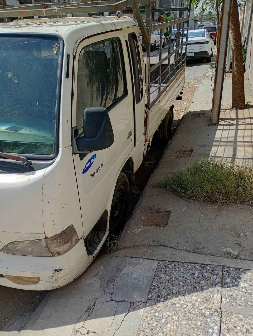 السلام عليكم
كيه حمل سامسونك موديل 2001
كير مكينه مكفولات تخم تاير جديد باتري جديد 
السعر 40 وبيها شي قليل
للاستفسار ***********
