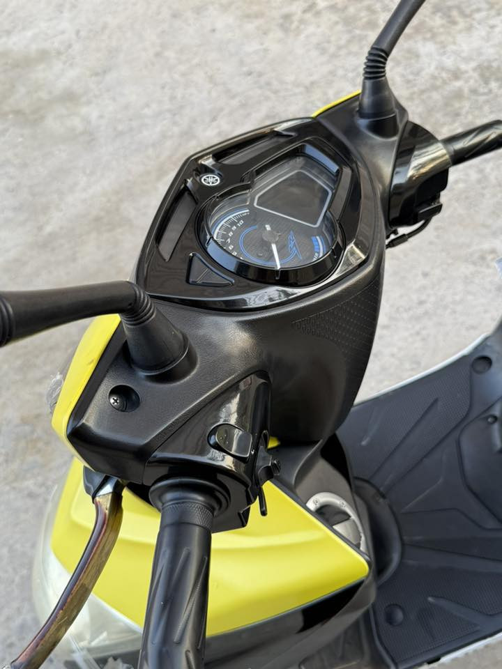 السلام عليكم سكنس فحل  رمبة  مرقم بغداد ب اسمي تحويل ثاني يوم كفالة المكينة من الفتح جديدة الدرتجة تخم تاير جديد بيها شوية الكفرات الامامية تعبانة متكسرة الليط ينراد ابو فايبر كلاس يصلحها 
للبيع مكانها بغداد الدورة 
***********
السعر 2,350,000  مليونين 350 الف وبيها مجال بسيط
