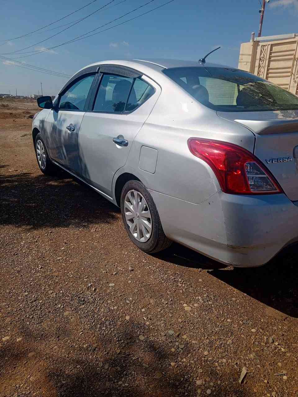 السلام عليكم سيارة نيسان فيرسا 2018السعر 95 وبيها مجال السيارة كاملة مكملة ماشية 65 الاتصال ***********
