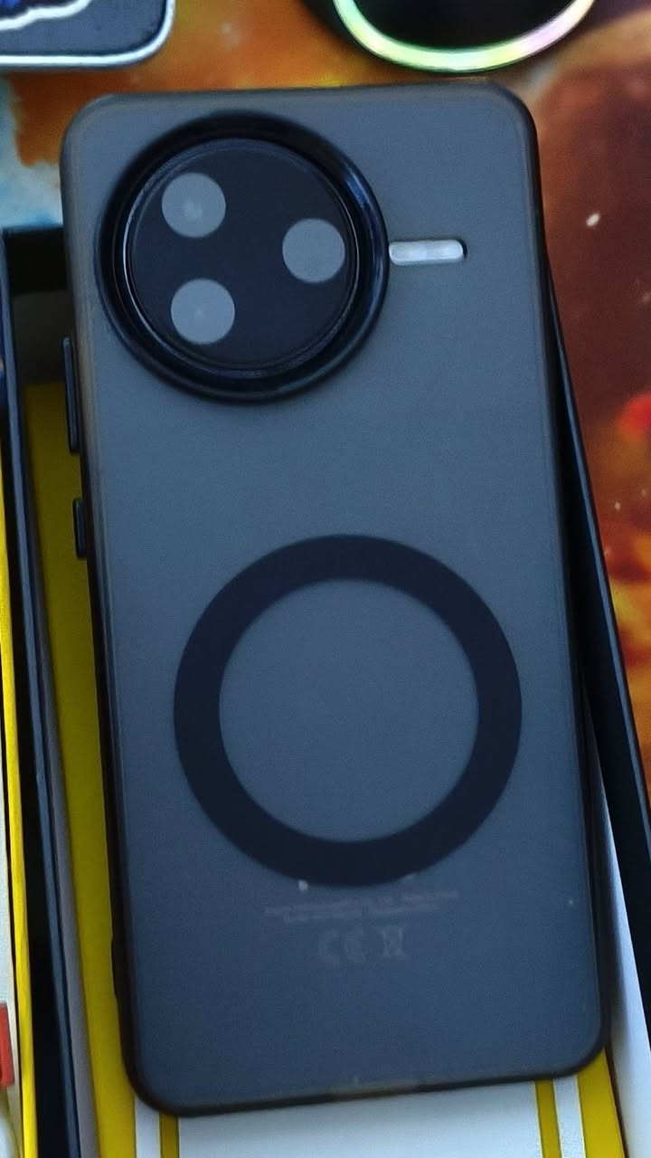 بوكو f7 pro 
بوكو f7 pro جهاز نظيف مكفول من العطل او التصليح النسخة العالمية نظافته ٩٨ ما بي اي شخط الذاكرة ٥١٢ رام ١٦.  كارتونه شاشة ضد الكسر الاصلية كفر الاصلي شاحنة الاصلية ٩٠ واط  السعر ٥٥٠ مكاني بغداد الشعب
*********** واتساب فقط
