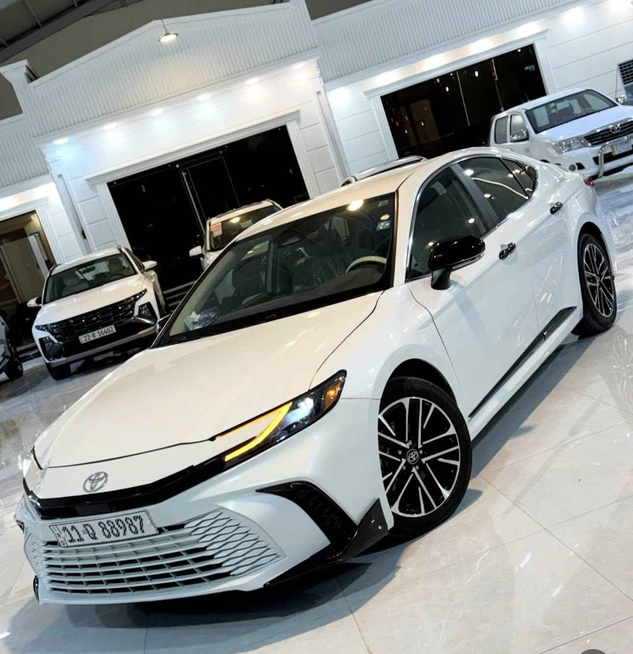 كامري 2025 XLE ابيض صدفي
هايبرد
ماشية 3 الف فقط 
قبغ جنطة مبدل بنيد مبدل بدون ايرباك
مقاعد جلد وكهرباء  
داخل لونين
وستيرن تسخين
• ⁠• بصمة 
• تحكم ستيرن
• رادار امامي 
• رادار خلفي 
• كامرة خلفية 
• مري جانبية كهرباء + اشارة 
• مثبت سرعة 
• نقطة عمياء
• هندبريك دكمة 
• تحديد مسار  
• منافذ تايب سي 
• شاحن لاسلكي 
بعد بيهة هواية مواصفات
السعر 225 
***********
