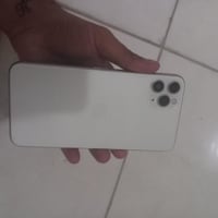 ايفون ١١ برو ماكس • شاشة مبدلة • بطارية ١٠٠