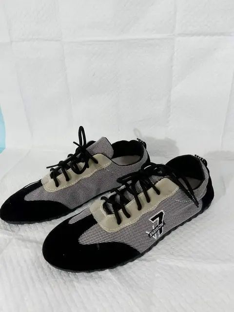 السلام عليكم للبيع شي أن القطعه ب 8اثنين ب15


**إذا كنت صاحب هذا الإعلان وتريد حذفه لأي سبب، رجاءا أرسل رسالة إلى الدعم الفني**