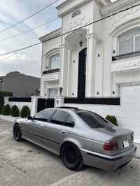 بي ام دبليو ٥٢٨ • موديل ٢٠٠٠ • توماتيك