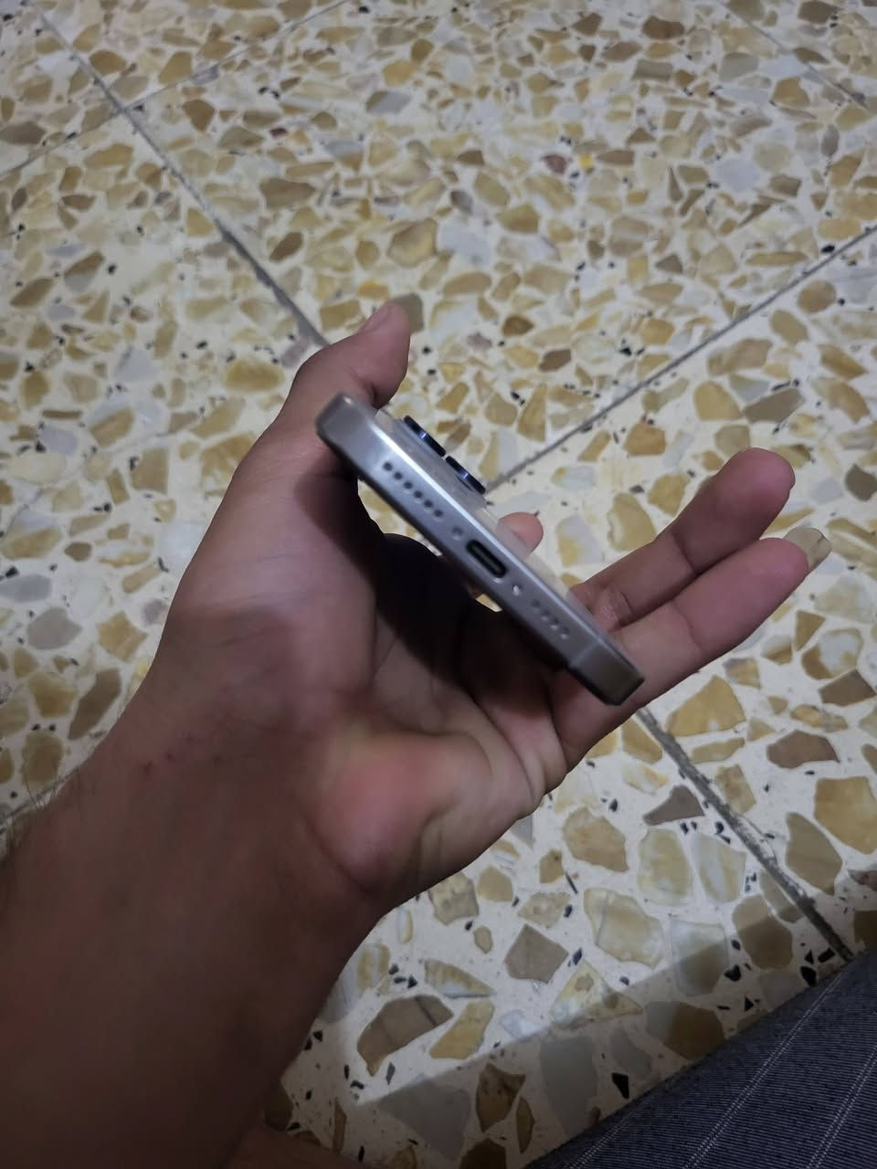 سلام عليكم 
ايفون 15 برو ماكس 
جهاز ماستر ماستر ماستر بطاريه ٨٨ جهاز شاصي ولاشخص كفاله جهاز جديد بعده بوضع شركه كارتونه وغراض موجوده مشحون ٤٠٩ سعره 1300 وبي مجال


**إذا كنت صاحب هذا الإعلان وتريد حذفه لأي سبب، رجاءا أرسل رسالة إلى الدعم الفني**