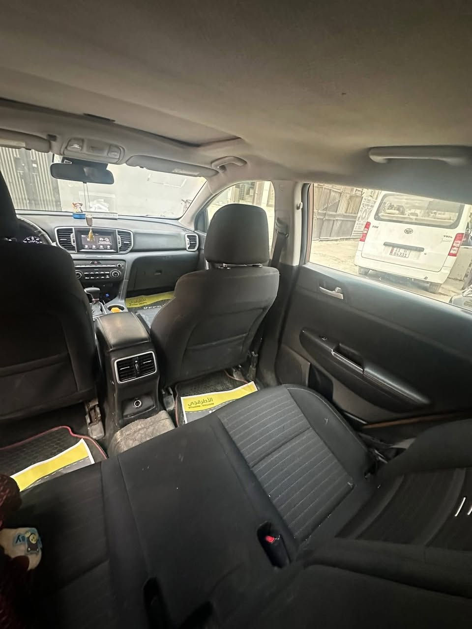 سلام وعليكم
سبورتج وارد امريكي

فتحه 

كراسي 

كهرباء 

وهيتر

سويج 

سياره قطعتين صبغ 

بيها 

موديل 2017

ماشيه 93 

رقم اربيل

سياره محرك جيتي لاين

سعره ***********
