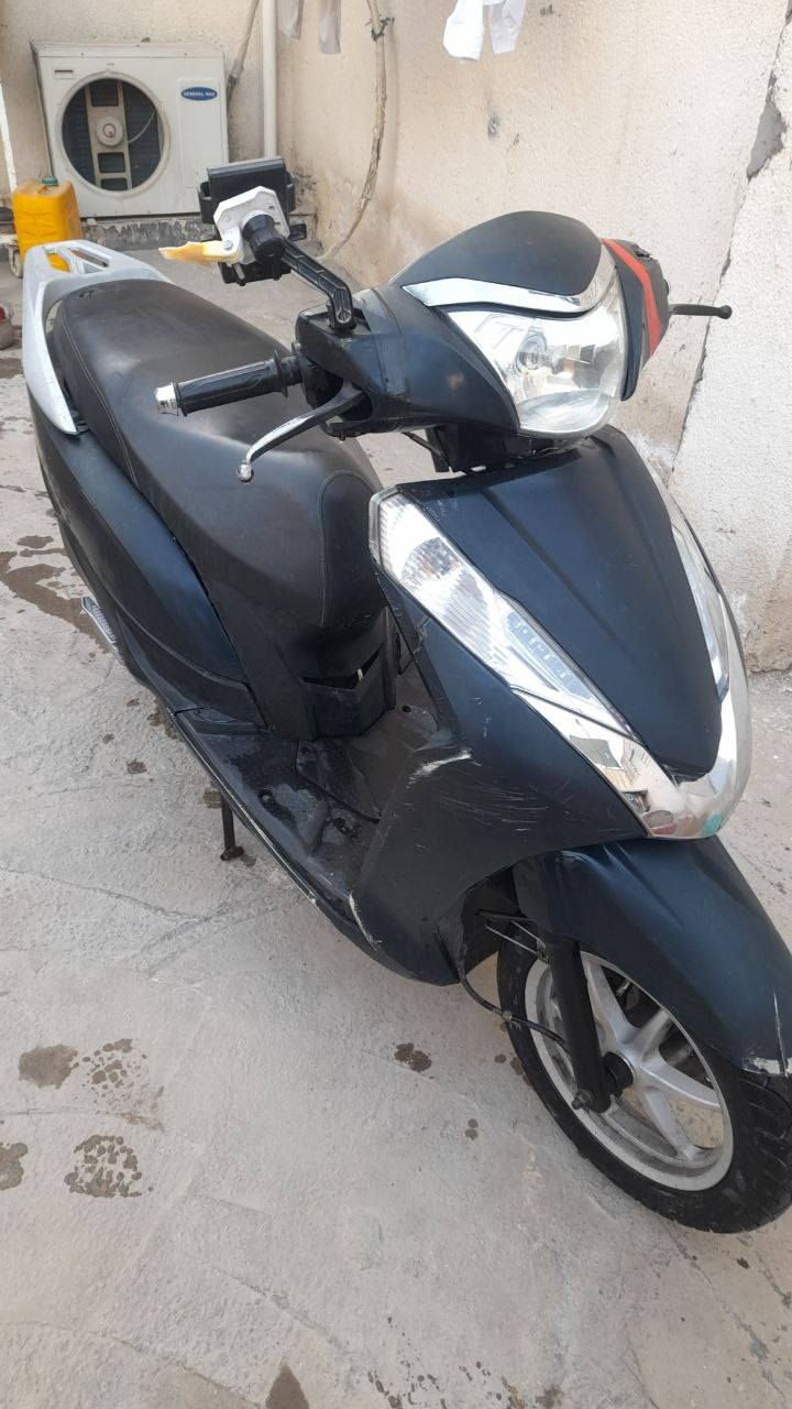 السلام عليكم ماكس سيام موديل 23 تيارات وياله جدد الدراجه كفراتها نضيفه الدراجه نقصه بس ولفات كهربائيات كله شغاله سعر 230وبيه مجال للجيه المكان كربلاء الرقم ***********
