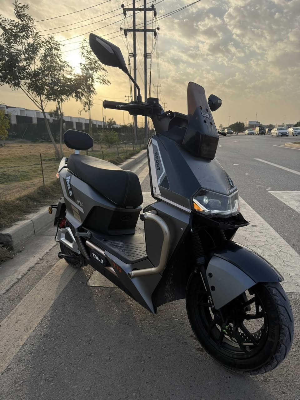 تالج 2026 سبورت T73 صاروخ فول مواصفات 6 بطاريات مسطرة مستخدمة 10 ايام بس انطخ الكڤر وصار بي كم فطر واتصلح ماشية 111 كيلو بعدهة زيرو سعرهة 675قفل بلاش ماكو هيج سعر مكاني ابو غريب الزيتون مجمع البدور السكني *********** واتساب
