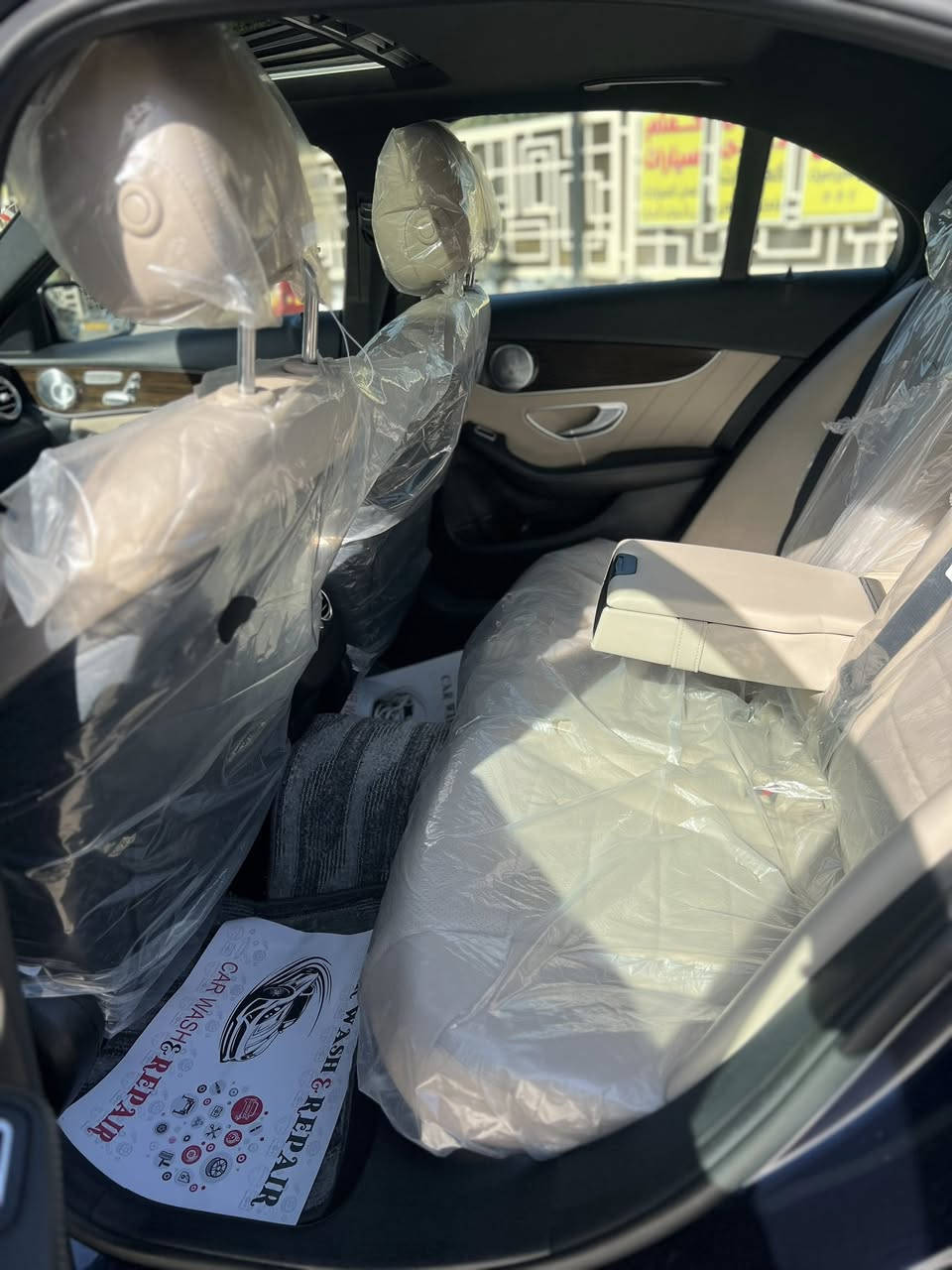 السلام عليكم

للبيع Mercedes C300 2019 (تو ويل) 

لون نيلي 

سلايد 

ماوس

كامره خلفيه 

اوتو بارك

شاحن وايرلس

كار بلي

بصمه ابواب

بصمه تشغيل

رادار امامي 

رادار خلفي 

نقطه عمياء 

قياده اليه

سستم سماعات برومتسر

كشنات كهرباء

كشنات تدفئه

لايتات زينون ٨ عدسات

داخل جلد ابيض ( اصل)

ماشيه ٤٥ الف 

السياره وارد امريكي (كلين تايتل) وهنا صار بيها فقط جاملغ الامامي صبغ بدون اريباك بدون دواخل سياره جديده وبدون نواقص صفر مسج 

كير ومحرك مكفولات ع فحص 
السعر 24.800 💸 وما اعتقد اكو هيج سعر بهيج نضافه وماشيه قليل 

مكانها الغدير 

للاستفسار:***********
