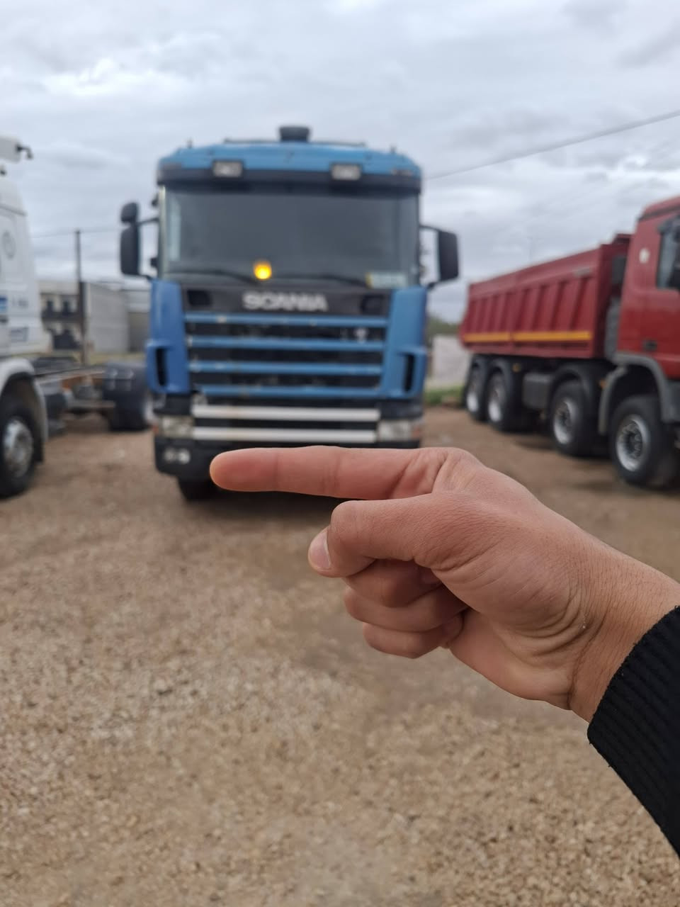 اسكانيا.عدد.٣للبيع***********او***********فقط.اتصال.مامتواجد.على.النت
