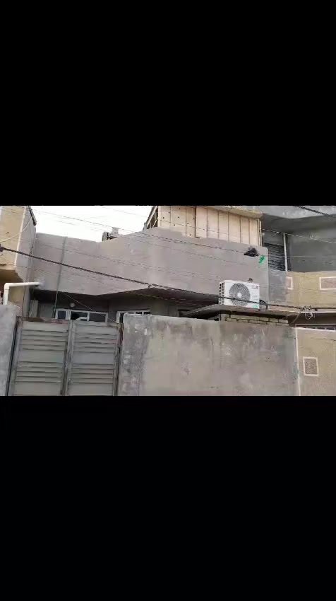 اللهم صلي على محمد وآل محمد
سلام عليكم ورحمة الله وبركاتة 
. 
بيت ابوب الشام المدخل الرئيسي شارع سوق بوب الشام قرب حسينيت (الحسن المجتبى عليه السلام) 
خوتي البيت الوجهه سته وربع ونزال 16 سقبال وغرفه وحولي ومطبخ وحمام خارجي وحمام داخلي سنت البناء 2012شباب البيت نضيف مامتعوب البيت ينباع بسند مشاع الي عدهم خبره بالعقار يعرفون شقصد بالمشاع  تحويل كابو الشعب ومثل مشفتو بيت خير من الله ماشاء الله وباقي التفاصيل اتصلو وبالخدمه والسعر كذالك ***********
توكلت علا الله
