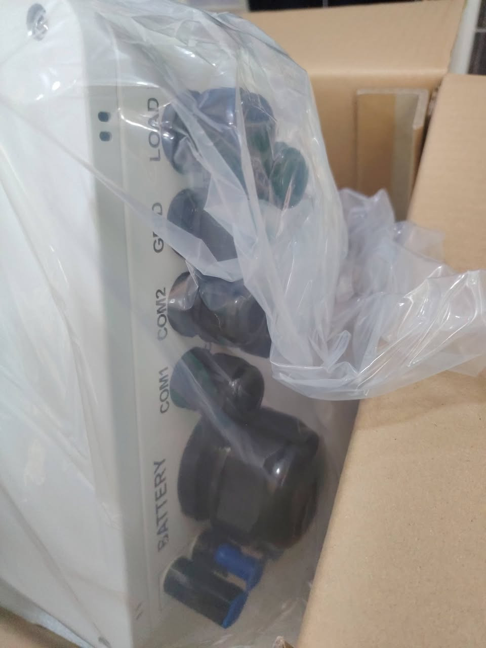 SRNE 6kW Off-Grid 
منافس قوي جداً ومواصفات حلوة اشوفة افضل 
و سعرة قريب من deye 6kw off grid
وراح يكسر سوق الهايبرد بحجم 6kw.


**إذا كنت صاحب هذا الإعلان وتريد حذفه لأي سبب، رجاءا أرسل رسالة إلى الدعم الفني**