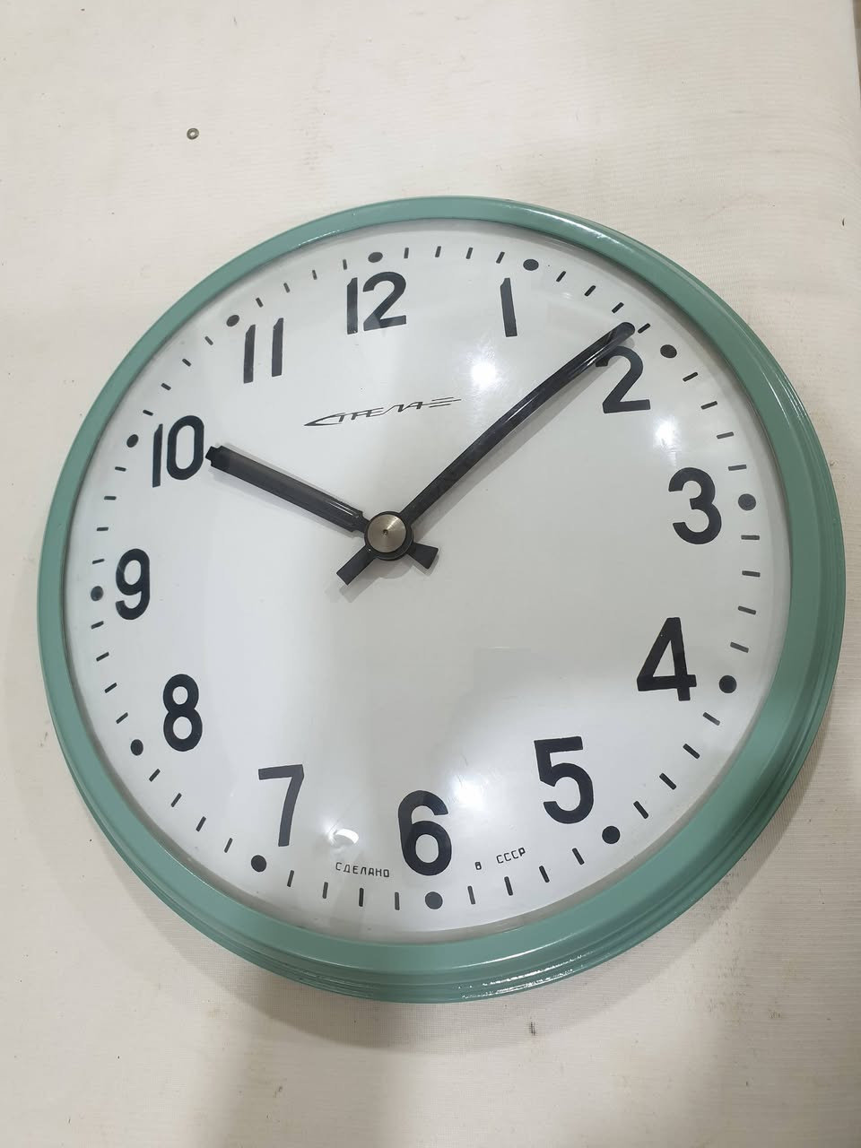 ساعة روسية انتيك
