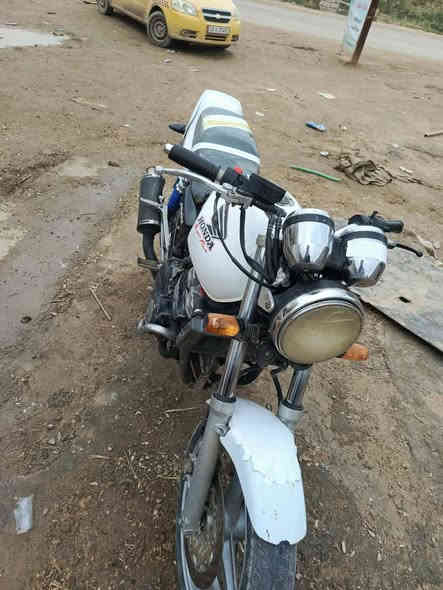 ‏دراجه سيبي فور 400 جيل اول ١٦ ولف أوراق كامله دراجه اول وثاني وثالث  بطناش دراجه مال واحد جناي مكينه وكير كفاله دراجه مابيه نقص نضافته  كدامك صورة كهربائيات كله شغاله لايت بك لايت أشاير  دشبول كله شغال

‏معدل ١٨٠ شرط  نكره بكل وقت مكان دراجه الدوانية قضاء الدغاره  السعر مليون 500  وبيهة مجال (وترهم مراوس) 

***********

‏
