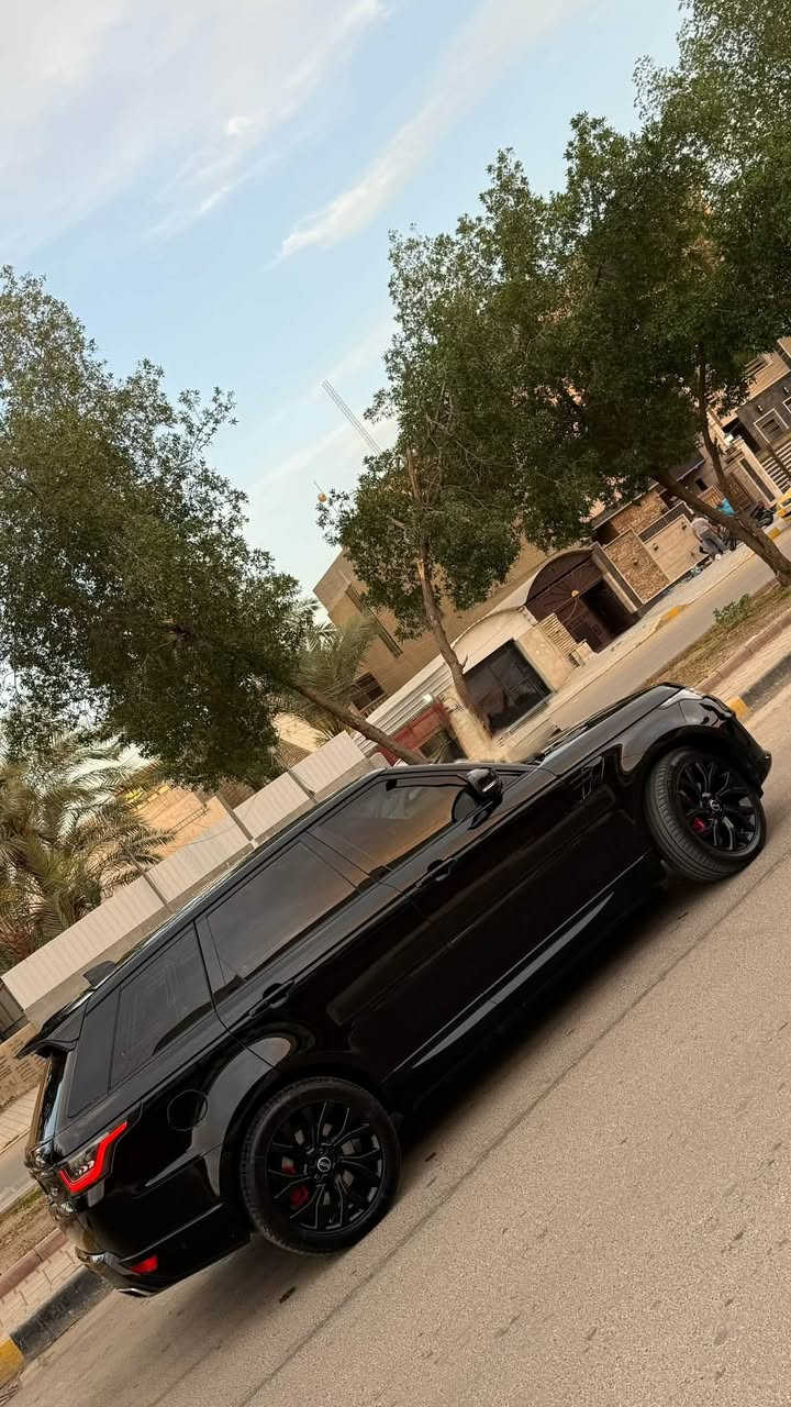 السلام عليكم
للبيع 

رانج روفر سبورت اوتوبايكرافي 

موديل 2019 سوبر جارج 8 سلندر 

Range Rover Sport Autobiography V8 Supercharged p525

موديل 2019 

السياره وارد اوربي الماني كلين تايتل

  ماشيه 51  الف كيلو

  .ابواب ٤ شفط 

.دواسه اوتو كهرباء 

.المقاعد الامامي والخلفي تدفئة وتبريد

بروجكتر عرض سرعة 

.مقاعد امامية مساج وتدليك بوضعيات مختلفة

.تدفئه ستيرن 

.اناره محيطيه متغيرة

.وانارة داخليه مخفية ملونة

.وضعيات قيادة رياضية خاصة

Dynamic sport

.جكات تحكم 

.صندوق كهرباء 

.ثلاجة وثلاجة اكواب

.تحديد مسار 

.نقطه عمياء 

.رادار امامي + خلفي + جانبي 

‎.بانوراما 

.مري شفط اوتو 

.شاشه متحركة تدعم ابل كار + اندرويد اوتو 

شاشات خلفية تحكم لمس 

‎.ستيرن كهرباء

.خزن ميموري 

.كشنات كهرباء 

.الداخل تو كلر

احمر اسود 

.اناره ترحيبيه بالمري

.كامرات 360

.بصمة عدد ٢

.كشنات جلد تبريد + تدفئة

.داتا شو

.لايت زنون +لد

.كشافات 

السعر 47500 وبيها مجال بسيط
***********

