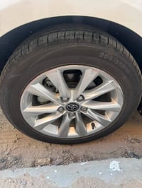 تاير كورولا • مقاس ١٥ • موديل ٢٥