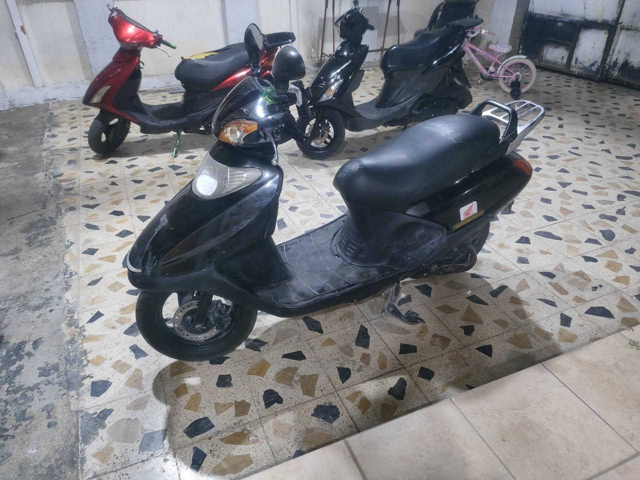سلام عليكم سبيسي مجفته مكينه ناعمه كهربائيات شغاله بيها صوت اكسل سعر 400 العنوان كوت الشرقيه ***********
