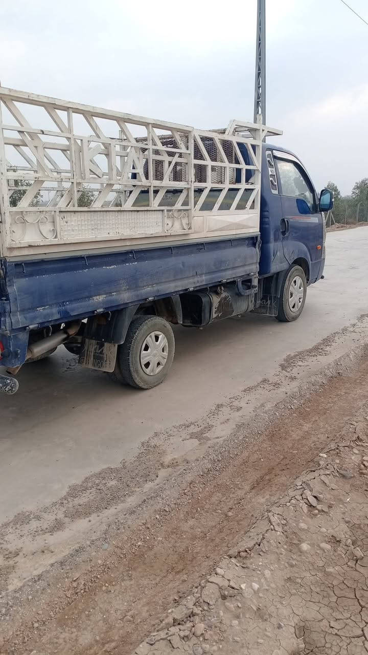 سلام عليكم كيه حمل للبيع موديل 2016 سياره مكفَوله من ضربه وصبغ وشاصي وكهربايات كله شغاله سياره حلوه وناعمه مسكر سبعه كير ومكينه خير من الله ومشروع وطني سنويه لل 2028 سعر 115 // *********** ///*********** // وشراي بي خير ويدلل
