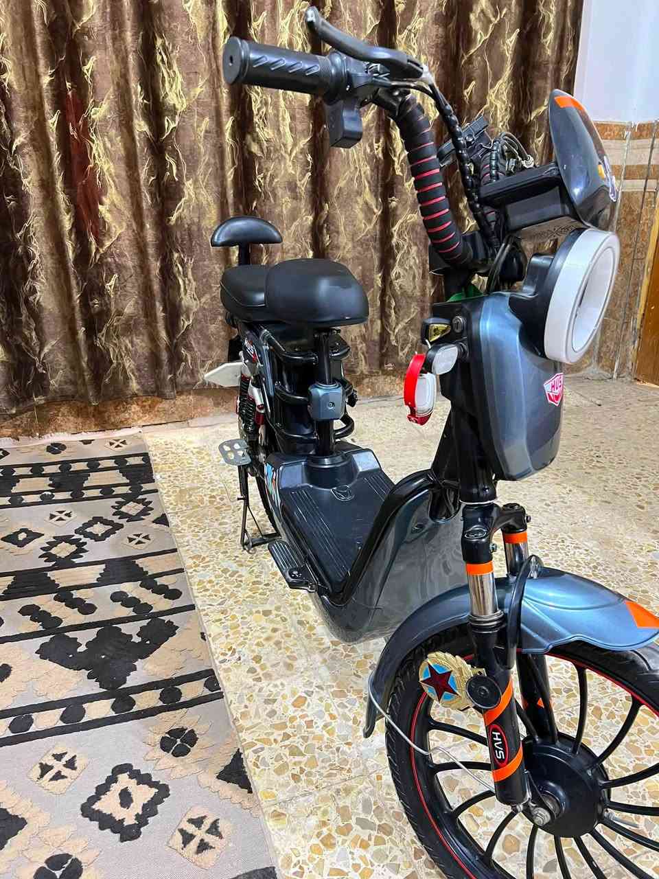 دراجه شحن
نضيفه بشوفك عينك
حجم 20
الديوانيه مركز 
سعره بيكم خير وادللوً
***********
