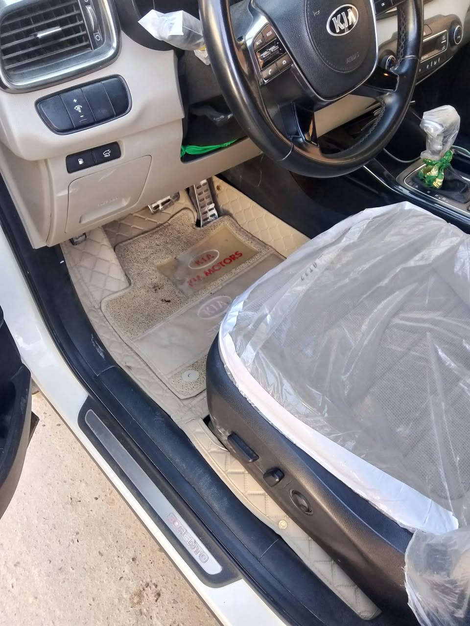 سورنتو 19 خليجي 6 السونار مرفق الاتصال ***********
مكانهاديوانية
