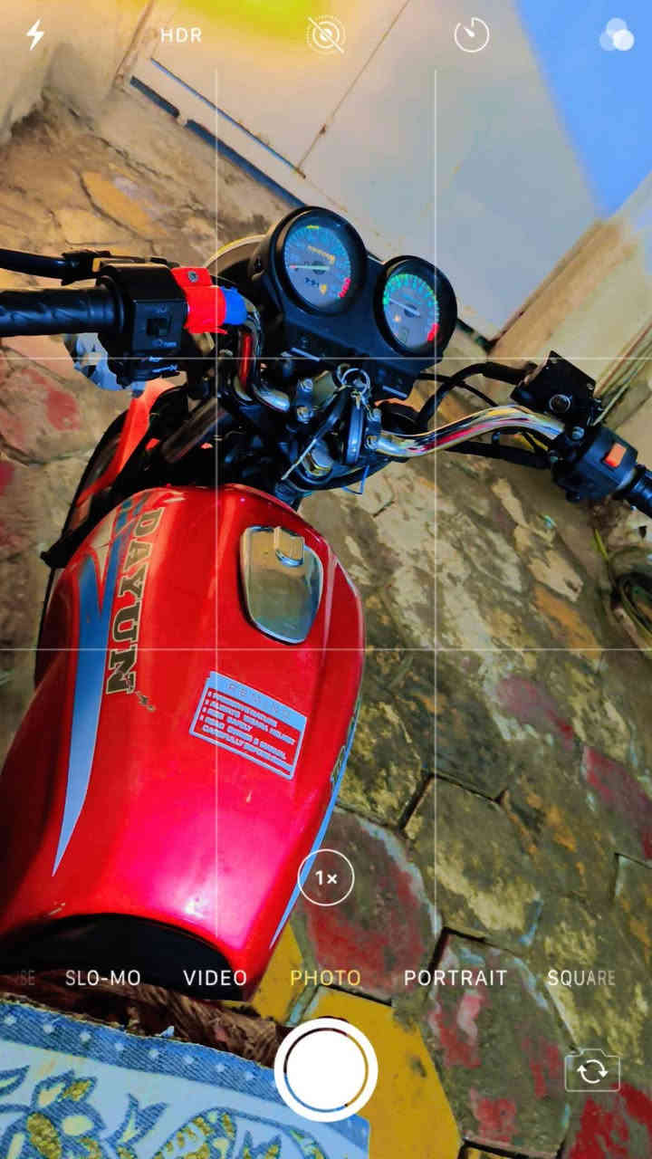 السلام عليكم 
دراجه دايون عضم للبيع 
موديل /2019 
اوراق اصولي 100/100 
الدراجه كلشي بيها جديد 
لايت عالي ناصي 
الدراجه خير من الله 
كلجات نضيفه شلعه قويه 
الدراجه تاخذها ترتاح  
اتصل/ ***********
سعرها 900 وبيها مجال حك الجيه
