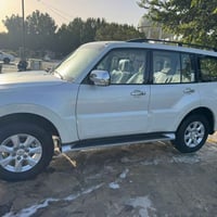 ميتسوبيشي باجيرو • ٢٠١٥ • رقم بغداد