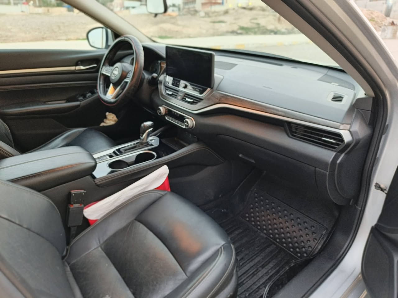 � للبيع | نيسان التيما 2023 🇯🇵 | فل مواصفات 1/1 💯 مواصفات SL
((  رقم بغداد )) تحويل ثاني يوم
      السعر   ((    168 )) ومجال بسيط
🔷 الموديل: 2023

🔷 اللون: سلفر

🔷 الحالة: واحد على واحد 🔥

🔷 العداد: ( 28000 mile )

🛠️ المواصفات الكاملة:

✅ فتحة سقف 🌅

✅ تبريد قطعتين + تدفئة كراسي وستيرن ♨️❄️

✅ كراسي امامية كهرباء

✅ حساسات أمامية وخلفية 📡

✅ شاشة حجم كبير+ نظام أندرويد وكاربلي🧭

✅ 5 كامرات 360 درجة دوارة

✅ سايد بريك بصمة + اوتو هولد🔋

✅ قيادة شبه ذاتية

✅ أنظمة أمان متكاملة: تحذير تصادم، نقطة عمياء.

✅ شحن وايرلس

📸 ملاحظة:

📍الحادث جاملغ وبونيد بلادي وبيها مكانين bdr

📍 موقع السيارة: ديالى _ جلولاء

📞 للتواصل والاستفسار:

  ***********
