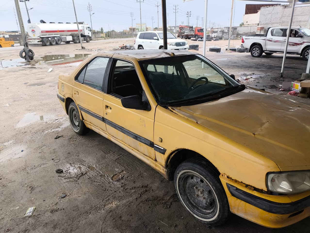 السلام عليكم بيجو بارس 2012
سنويه منتهيه راعيه موجود مكينه توني مجفته ع ايدي
العنوان البصره كرمة علي 
السعر 12ورقه وبيه مجال 
***********
