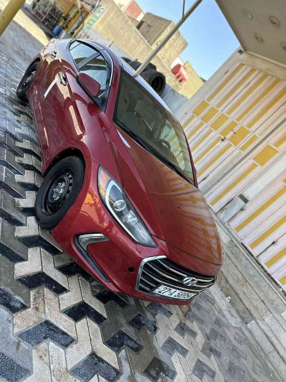 السلام عليكم 
للبيع ويفضل مراوس 
هونداي النترا 
موديل٢٠١٧ 
وارد امريكي 
محرك ٢٠٠٠ 
رقم دولي جديد وسنويه جديده 
تحويل ثاني يوم شرط 
السياره جاهزه من كلشي حداديه تبريد محرك لاتنقيص ولاتبخير  جاهزه 
ضررها بدون عابر قطعتين تبديل و٣ صبغ كلهن ضرر خارجي بدون دواخل وبدون عيب 
مكاني سماوه المركز 
السعر ١٠٩ وبيها مجال 
***********
