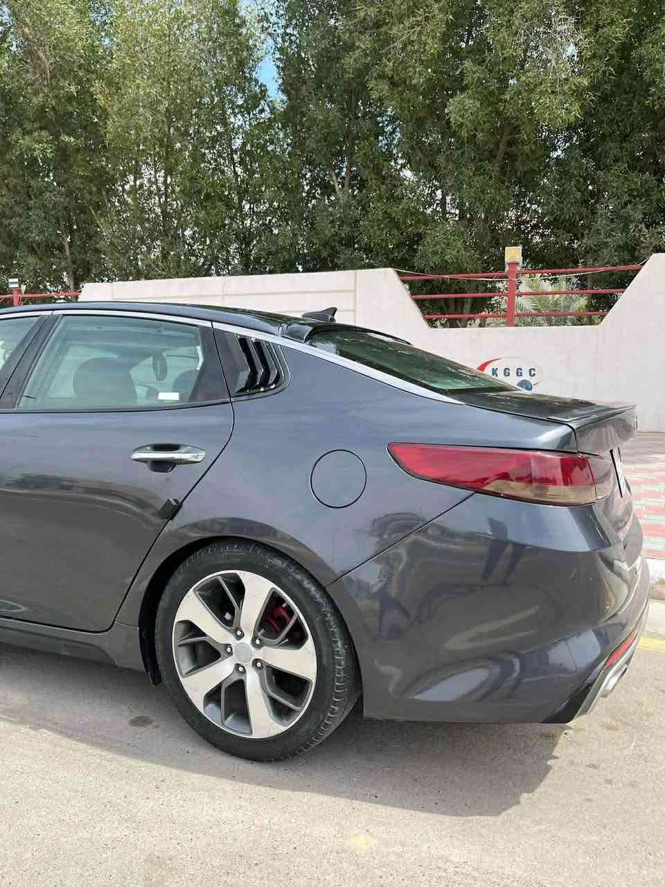 Kia-Optima VIP 2017

-------------------------------------
ملاحظة : الرجاء قراءة المنشور كامل بيع مستعجل والسوك كلشي بي ♥️

#رقم السيارة : كربلاء - الانكليزي الجديد 

#مكان السيارة : كربلاء 

------------------------------------
سلام عليكم 
للبيع كيا اوبتيما فول vip رصاصي موديل 2017 محرك 2000 تيربو رقم كربلاء  سيارة ماشية 133 الف السياره حادثها بنيد  و جاملغ وبيه رشات جمالية فقط حادثها خفيف بدون ايرباك 
تفاصيل👇🏼👇🏼
لد امامي لد خلفي
1_ بصمة⁩ 
2_ محرك 2000تيربو ✈️ ⚔️⁩
3_تبريد قطعتين ⁦❄️⁩
4_كروز سرعة🔒 
5_مراية داخلية+جانبة عاكسة ⁦🔍
6_تحكم ستيرن ⁦⚔️⁩
7_ شاشة كبيرة
8_ مري شفط
9_رادار جانبي
10_كشنات كهرباء ذاكرة ✨⁩
11_ لدات الداخلية⚔️⁩
12_ انارة ترحيب💡 ⁩
13_شاشة اعطال💬
14_ داخل جلد  احمر مميز⁦⚔️⁩
15_رادار خلفي
16_ جام عازل
17_سستم ايرباك⚔️⁩ 
18_ويل+تخم تاير جديد⁦⚔️⁩
19_صدر امامي خلفي جديد ⁦🛠️⁩
20_حساس مطر💦
22_كشنات هيتر+تبريد
23_تبريد+ تدفئة شغالة 
24_حساسات خلفي 
25_لايت زنون 
26_داخل احمر مميز و اسود 
27_كشن ذاكرة حفظ
28-بانوراما
سعرها : 120 قفل 🔒
السيارة جديدة واحلى من صور 
وعلية ملاحضات بسيطة ابيع على وضعه بيه كربلاء, العراق


**إذا كنت صاحب هذا الإعلان وتريد حذفه لأي سبب، رجاءا أرسل رسالة إلى الدعم الفني**