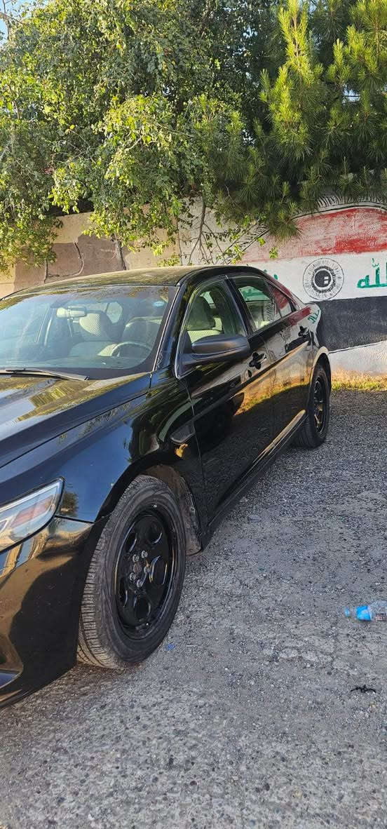 تورس بوليسي فور ويل خليجي ٢٠١٣
سياره جاهزه 
كير ومحرك وتبريد بالشرط 
رقم جديد 
مكان كركوك
*********** كركوك, العراق
