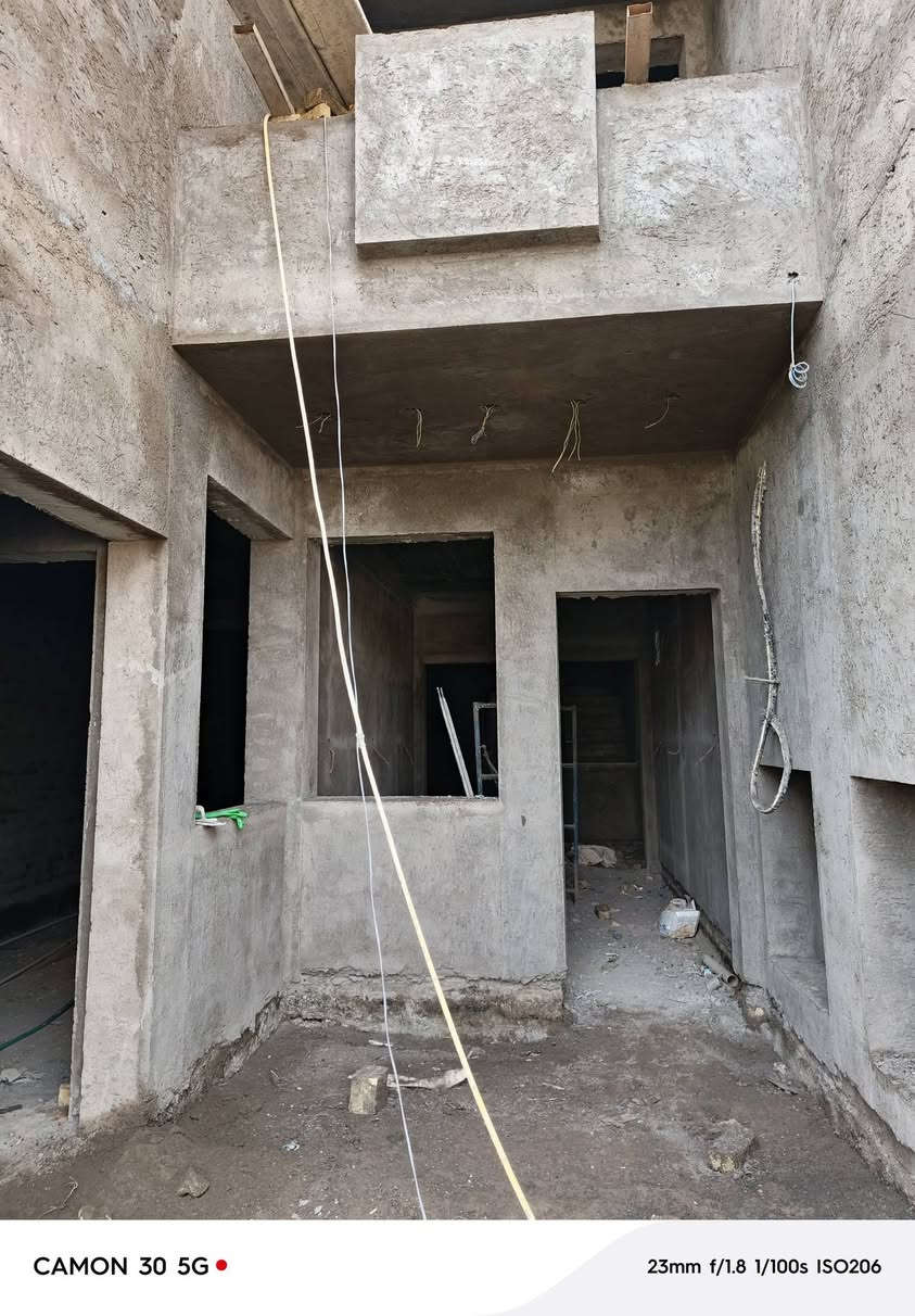 جزء من عملي لبخ أسمنت و جص استفسار اتصال على رقم *********** او مراسلة الصفحة ❤
