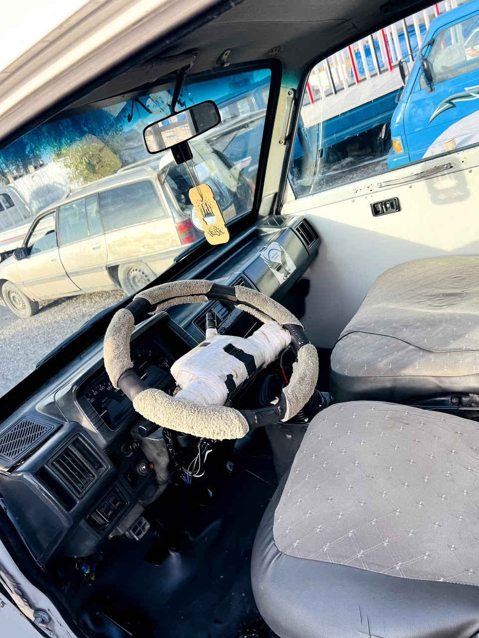 اسلام و عیلکم کیا مودیل1995ئاڕم پلاستیک سلیمانی سیارەەکە شوێن هەولێر سعر 38وەرەقە ***********  
سیارکە گیرو ماکینەی  بەشەرت سیارکە مالی کاسەبیە *********** أربيل, العراق
