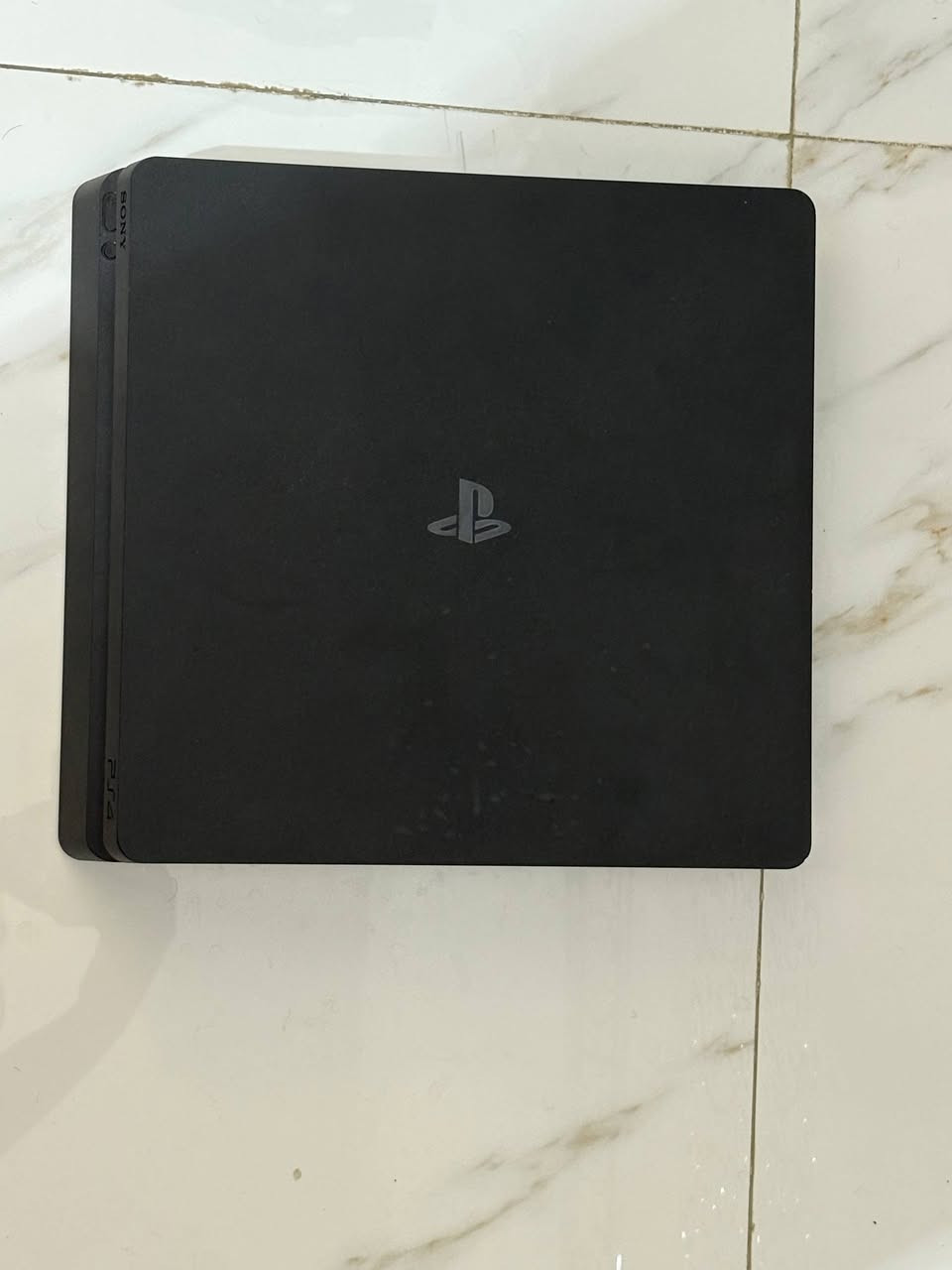 بلي 4 سلم اونلاين ذاكره 500 كامل ملحقات لا مفتوح ولا مصلح مستعمل قليل ويا جويستك اضافي ويه الگفرات ملاتهن ويا ups  850VA  السعر 300 الف و بي مجال بسيط
مكاني بابل 

 واتساب  ***********
