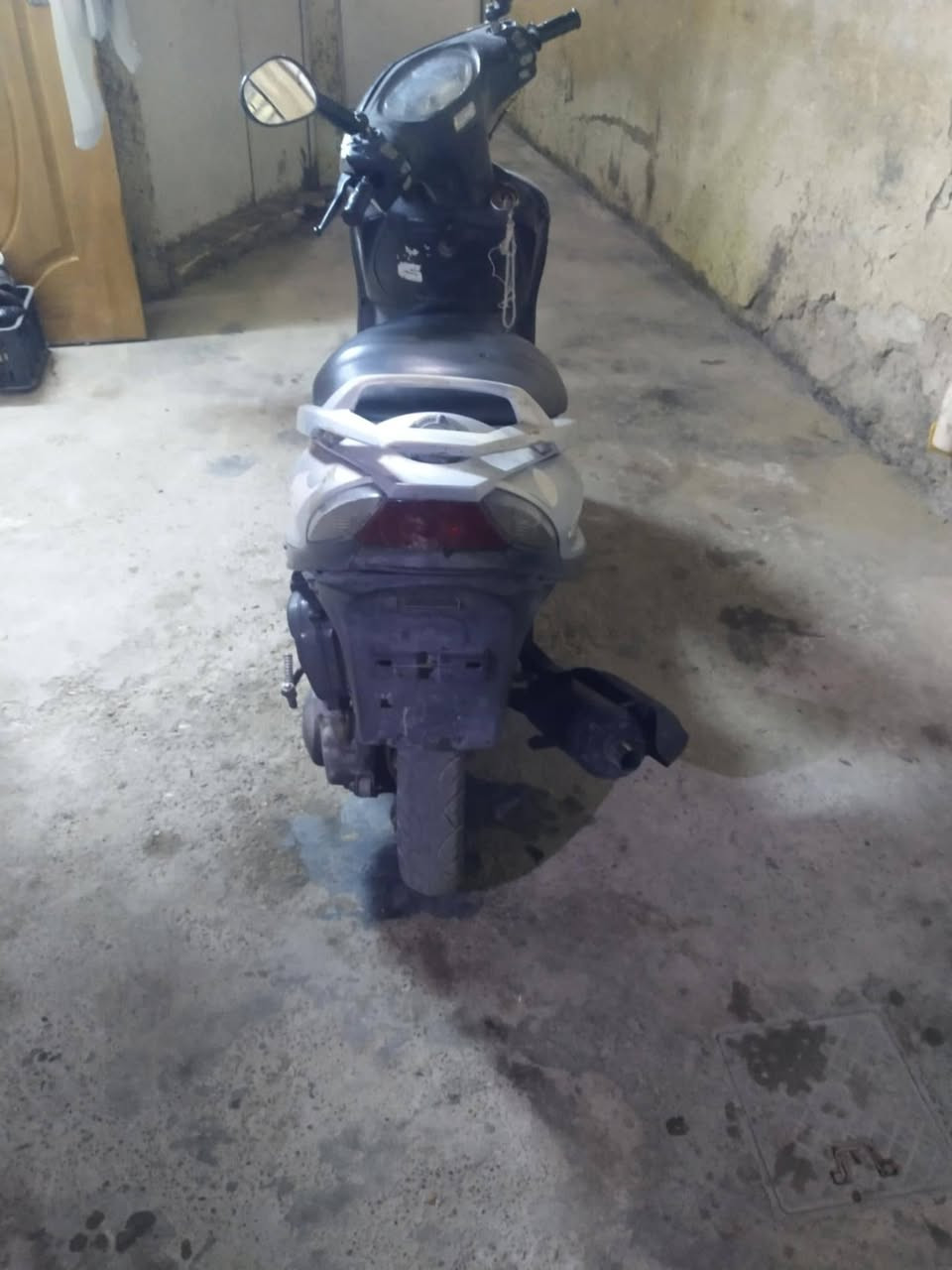 السلام عليكم ماكس 140 للبيع مكينه حلوه لا تنقص ولا. تبخر عليه صالنصه رياضي كلجات جدد قايش جديد  كهربائياته يرادله ترتيب 
نواقصه دبل امامي وبوربرنات 
وكهربائيات ترتبه فقط تايرات جدد امامي خلفي
كفراته كله مختمه ختم واحد 
السعر 275 وبيه مجال الحسينيه 
***********
