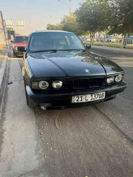 بي ام 525 بلادي بي جامرلغ الخلفي شبر معجون و شاصي من كدام شبر معجون سلايت كير اوتو بجم عريض كشنات جلد وتدفه موديل 92 محرك عدل كبس تبريد يريد غاز سنويه لل2030 جديد هزه 2026 تحويل وكاله  عادي شراي خابر ع هذا الرقم *********** السعر 60
