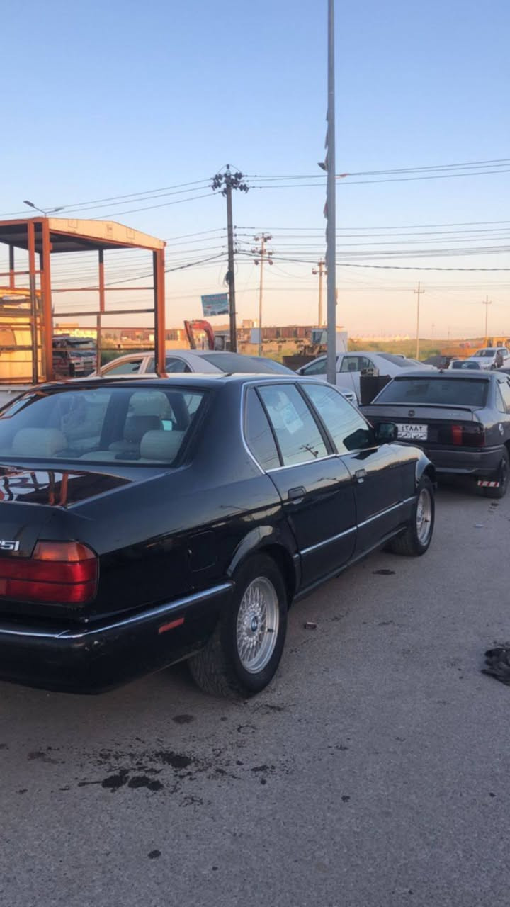 بيم 735موديل 92كلها شغال محرك كير شرط تخم تاير داخل ملكي منضومة تبريد كاملة فقط نقص راديتر   رقم دهوك دولي شرط تحويل ***********واتساب مرواس حسب لقناعة
