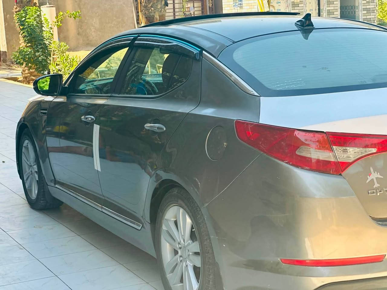 كيا اوبتما فول مواصفات 1/1 بيها صبغ اقل الـ5 قطع ابيع حزام فقط بدون معجون بدون تبديل بدون تعمير بدون دواخل ابيع ع السونار وخلاف كلامي اني اتحمل كافة المصاريف  محرك تيربو GDI محرك حاويه بي وصل ضمان 
موديل 2012 امريكي فول للاخير بصمة تشغيل +بيبان بانوراما مري شفط اشاير بالمري مري حاكيه نضام GBS لد اناره ثلجي كشن كهرباء +جلد وبعد بيها هواي مواصفات " (رقم بغداد بسمي عقد مروري مباشر ) سنويه الغاية ٢٠٣١ مشروع وطني 

***********
بابل الهاشميه
